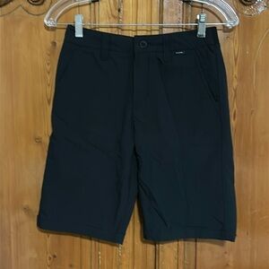 Travis Mathew Golf Style Youth Shorts Elastic Side Inserts Medium